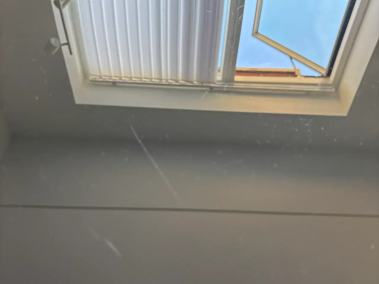 Billede 3 - Sofabord i hærdet glas