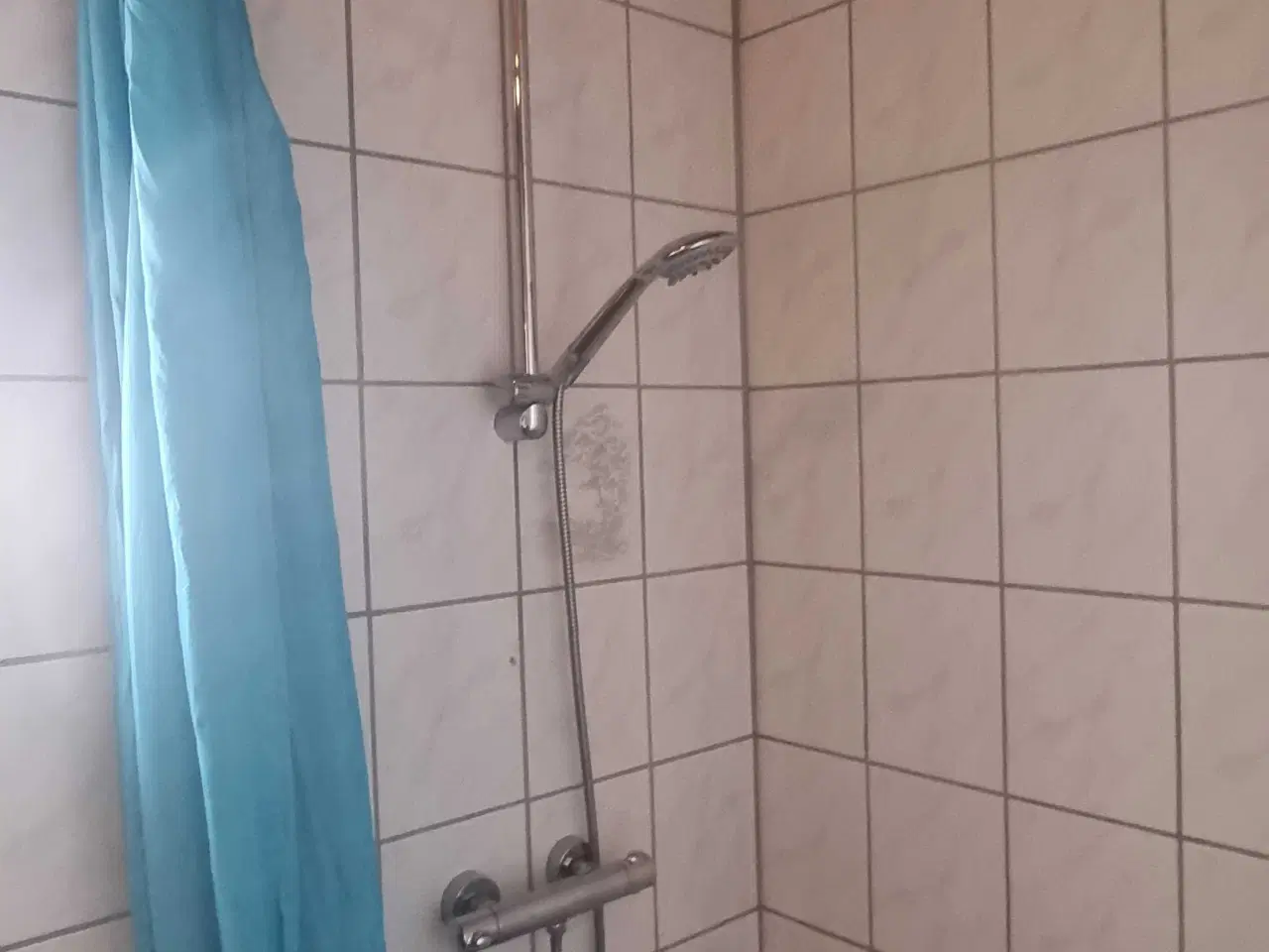 Billede 5 - Badeværelse møbler