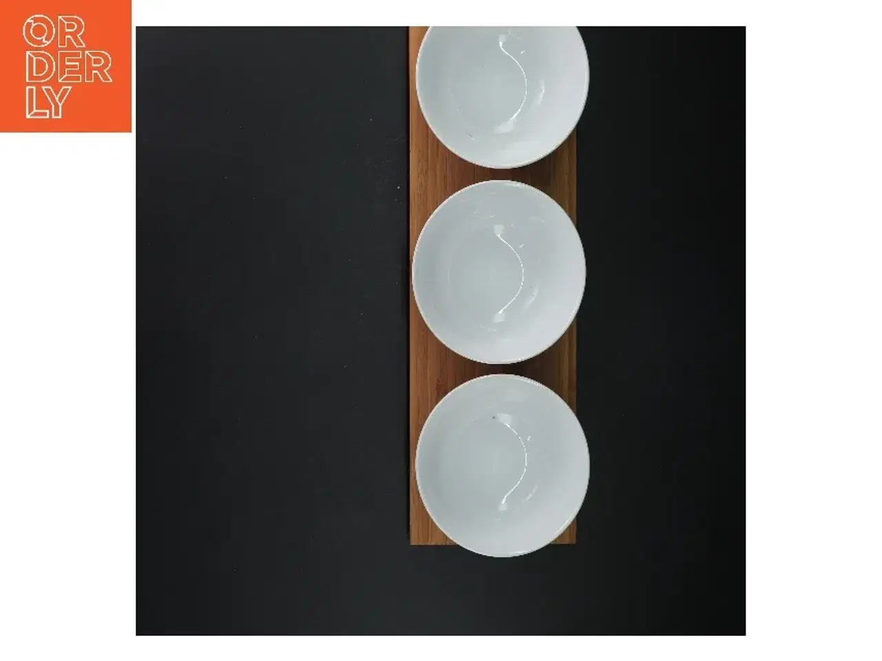 Billede 3 - Cabaretfad i træ med 3 skåle