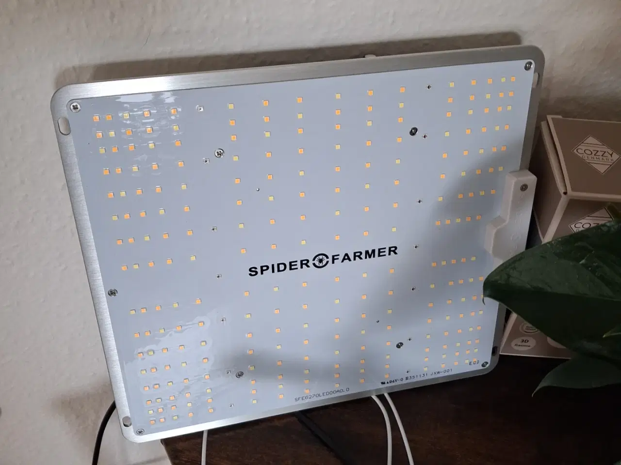 Billede 1 - Gro Lampe