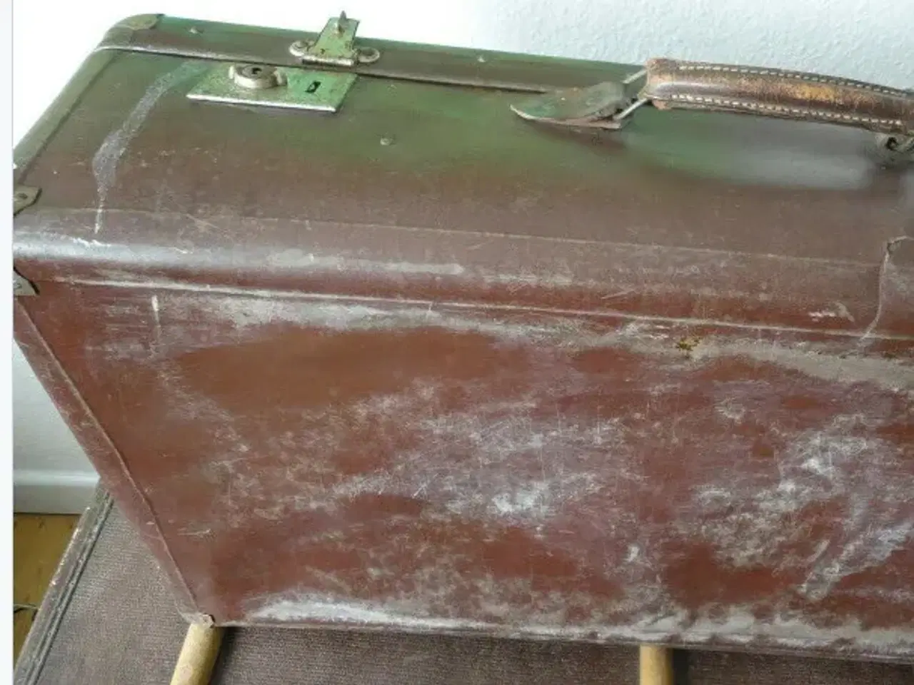 Billede 5 - Stor gammel antik brun kuffert=300,-kr.