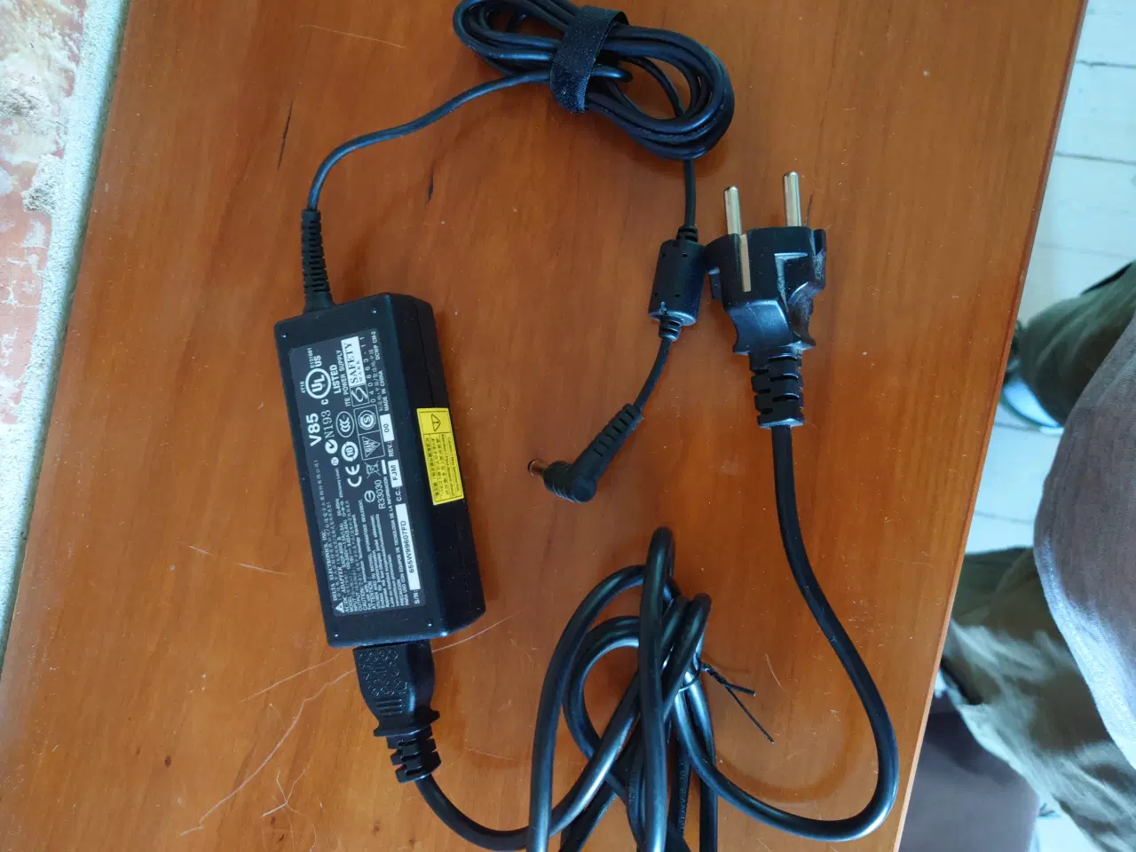 Billede 1 - Strømforsyning AC Adapter 18-20V - 75W m kabel