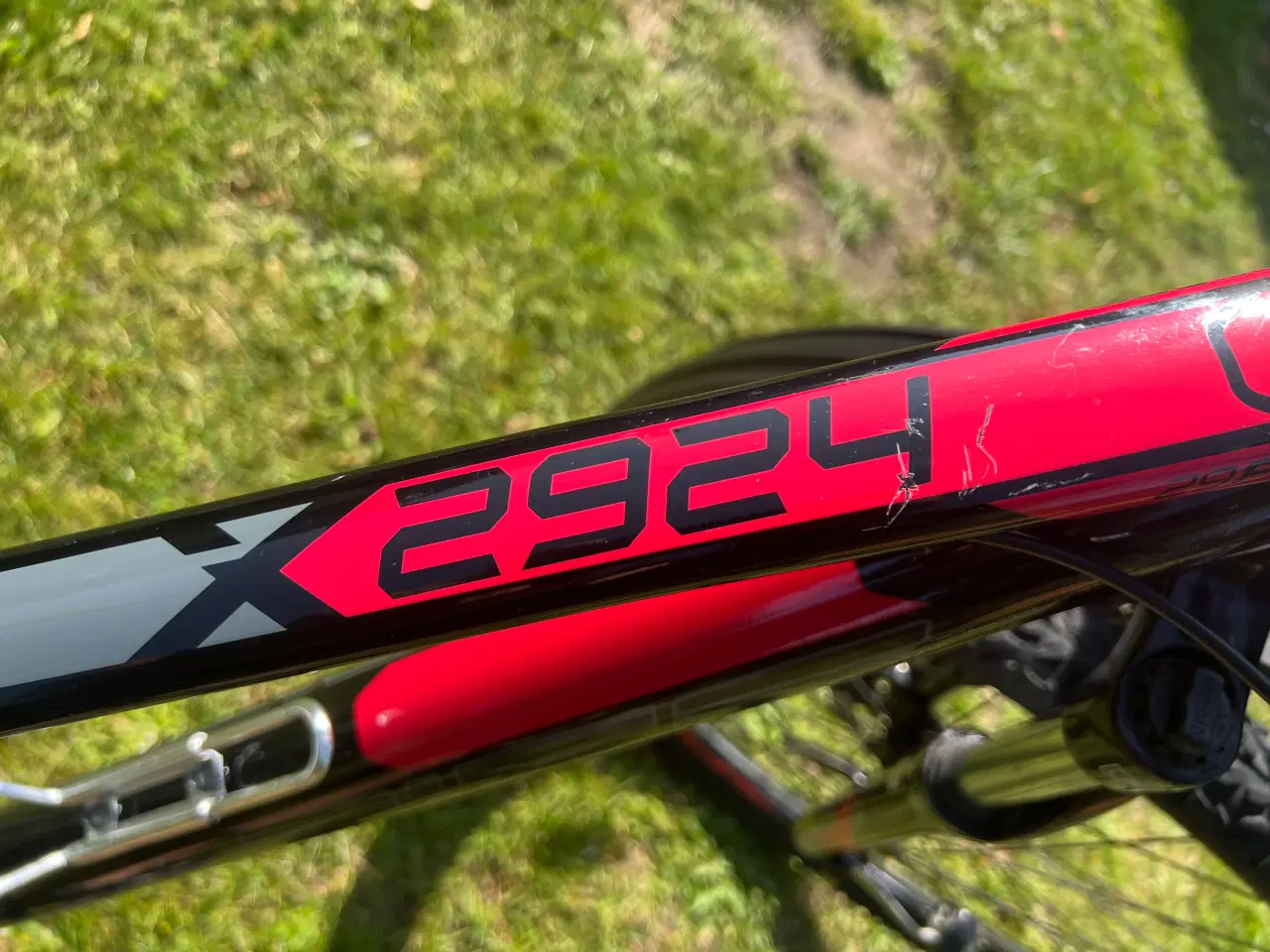 Billede 3 - Super fin mountenbike 24 gear Lygter Lås stytteben