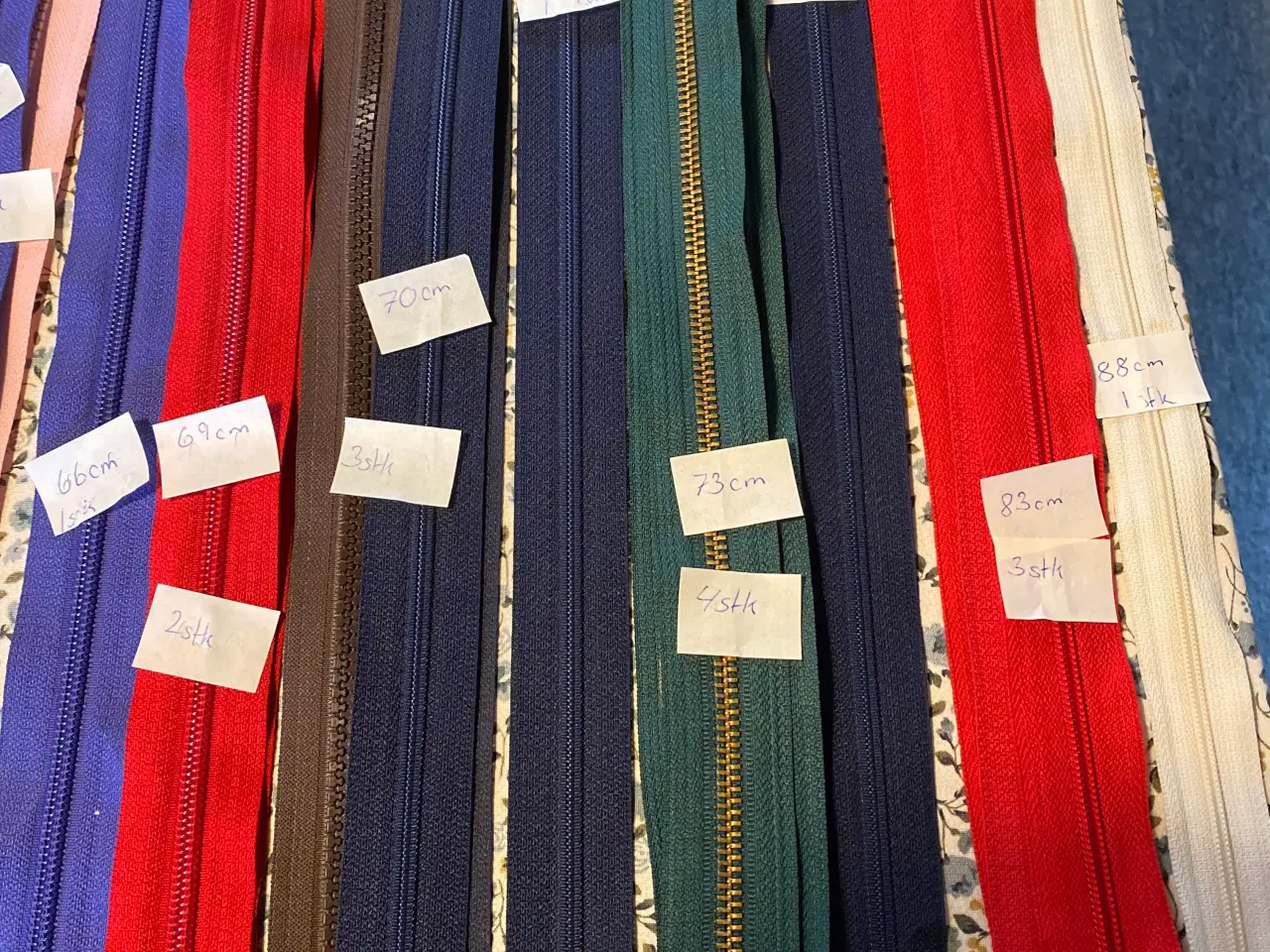 Billede 2 - 111 lynlåse fra 6cm til 88 cm i mange farver