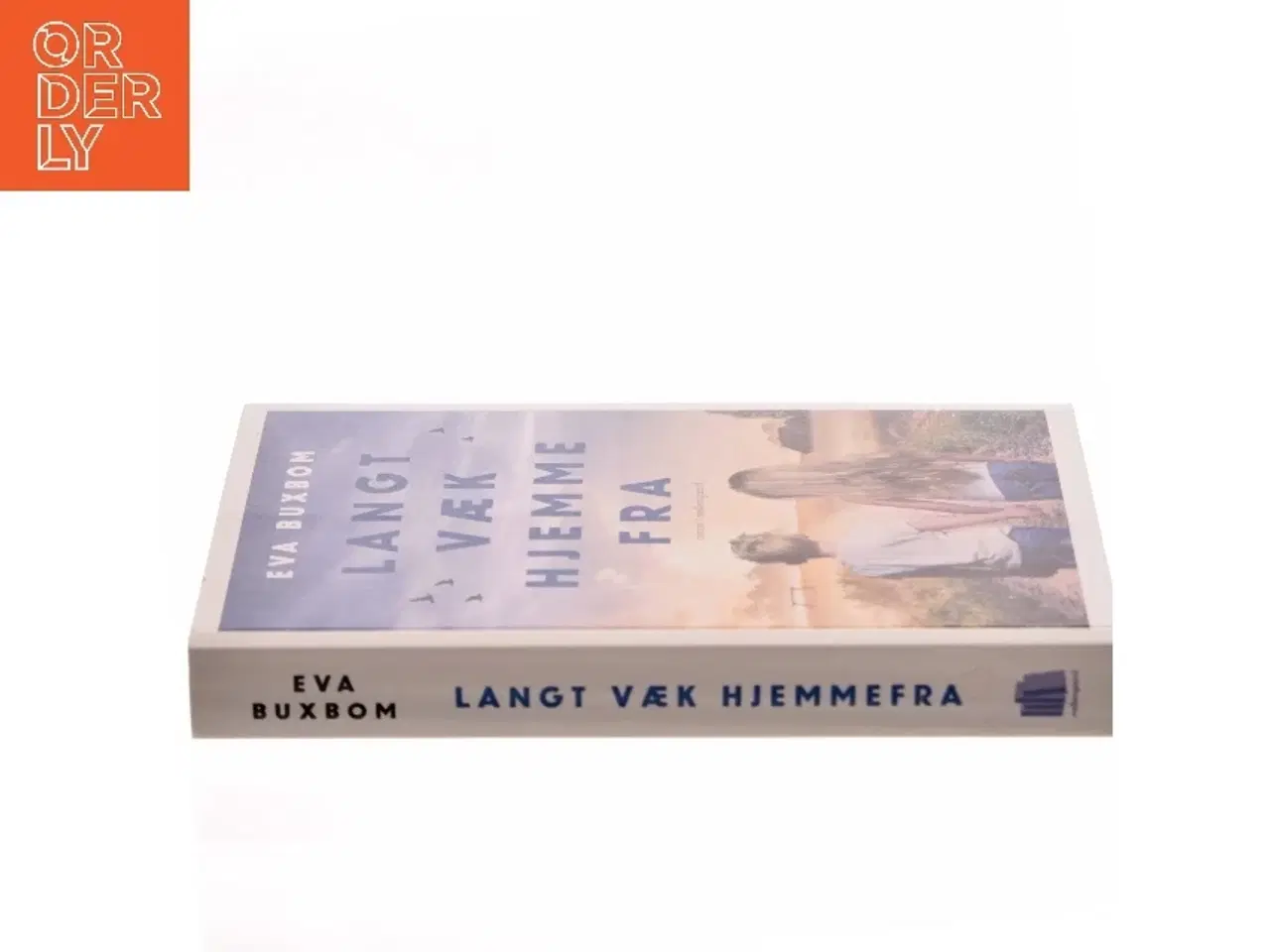 Billede 2 - Langt væk hjemmefra af Eva Buxbom (Bog)