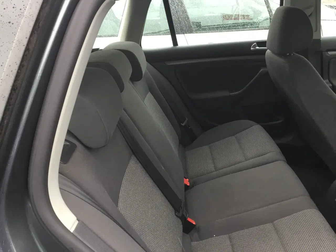 Billede 5 - Vw golf 1,6 st.car benzin lev nysynet træk mm