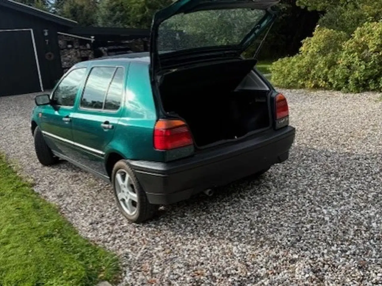 Billede 4 - Flot 5 dørs VW Golf 3, 1,8 l m/aut.gear fra 1995