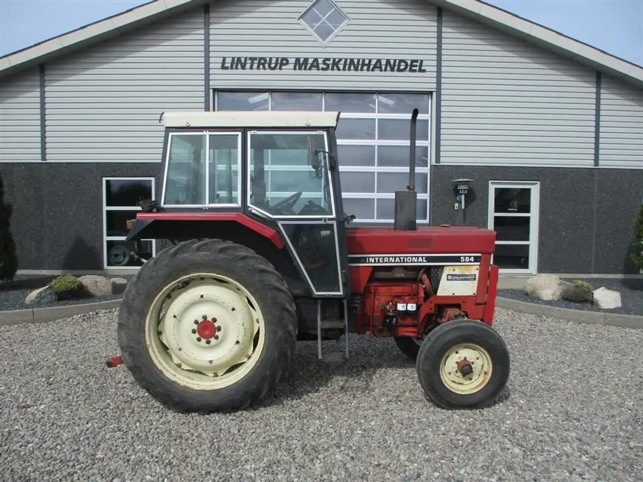 Billede 7 - IH 584 Snild lille traktor