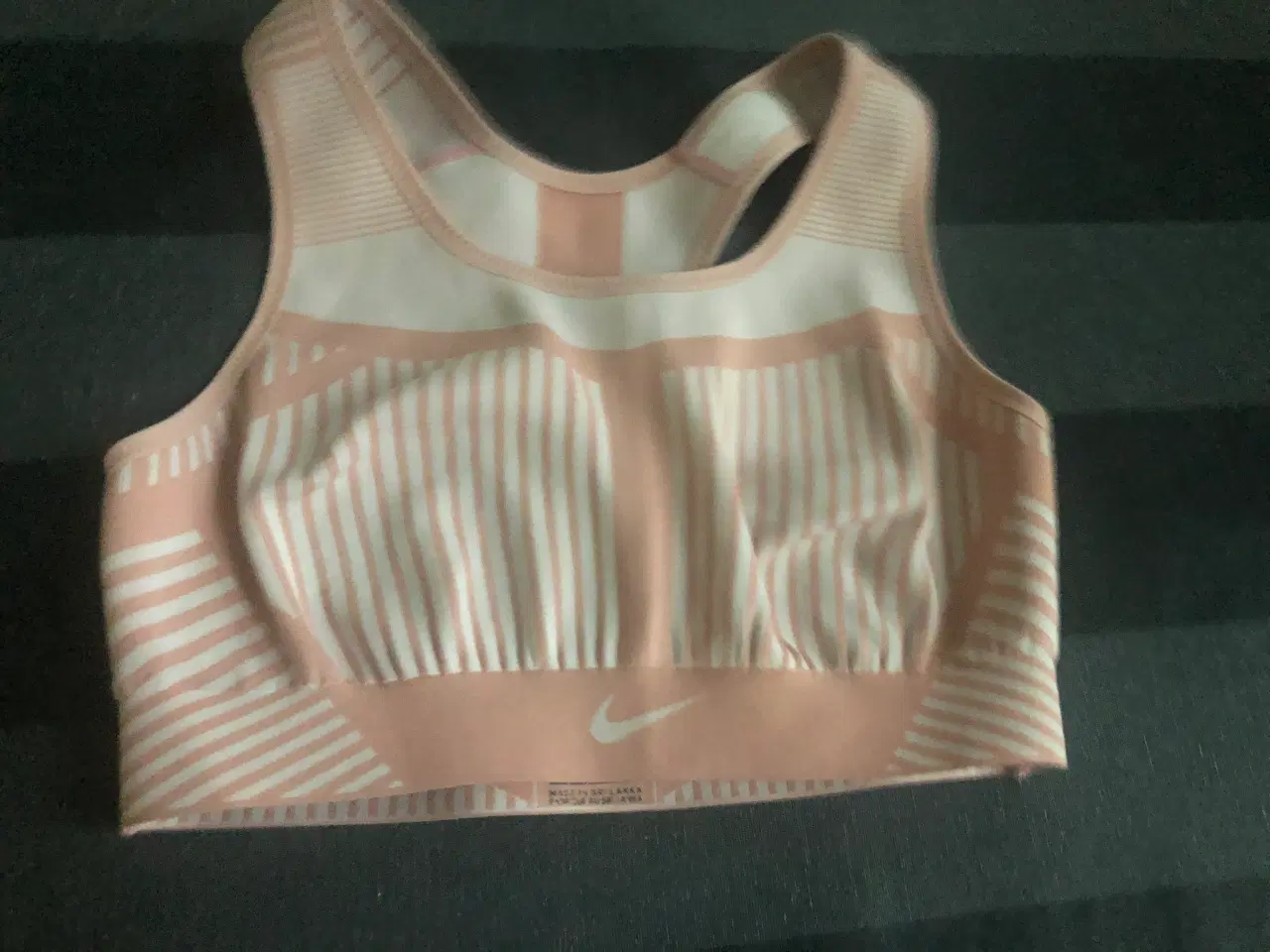Billede 4 - Str. M - BH - Mærke: Nike