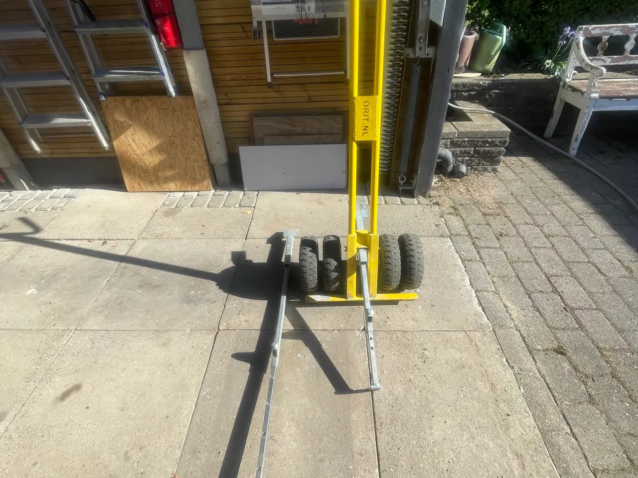 Billede 1 - Fliseløfter KUN UDLEJNING