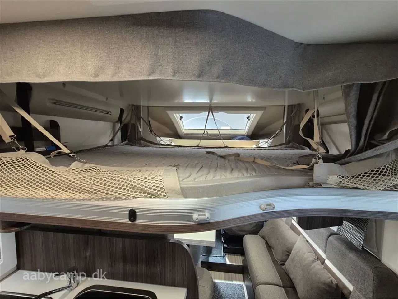 Billede 9 - 2019 - Benimar Tessoro T463   Nk Pakke. markise. solceller. 2x 95 Ah Agm. batterier. cykelstativ. gas alarm. Kun 38,000 Km!!!