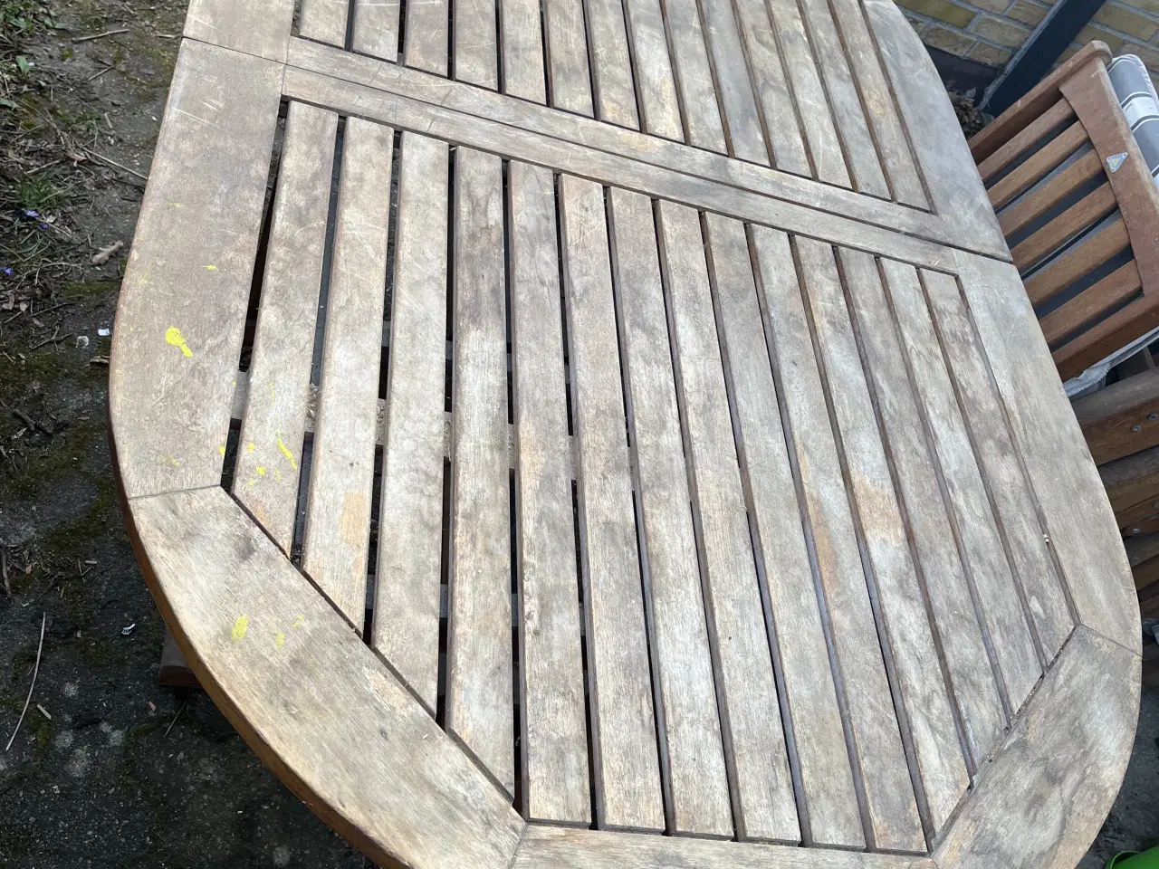 Billede 1 - Havebord i Teaktræ