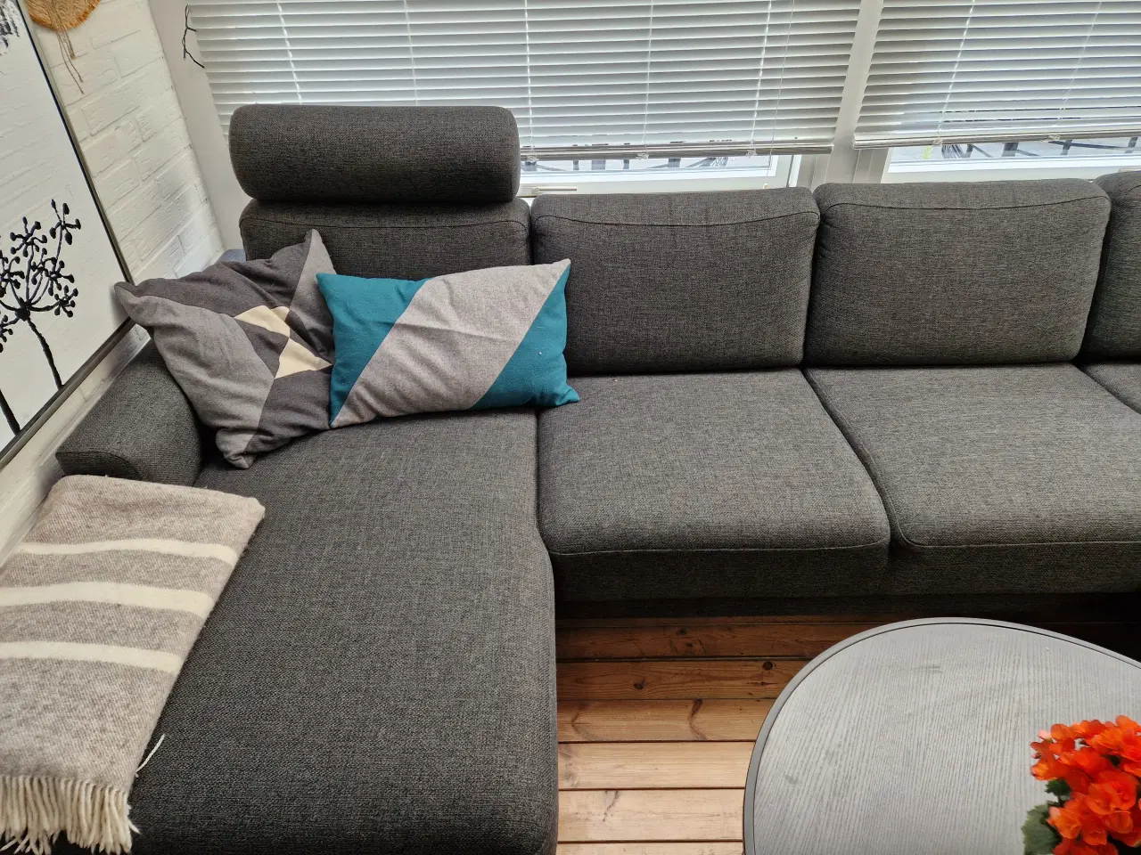 Billede 2 - Sofa i mørkegrå stof