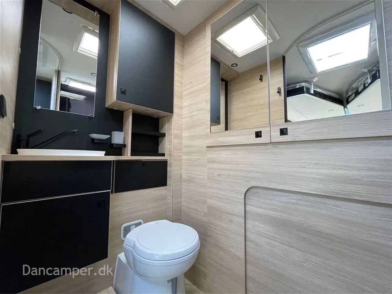 Billede 33 - 2026 - Chausson 630 Titanium Line   Ford Chausson 630 Titanium Line. 165 HK og 8-trins automat gear. Adaptiv fartpilot. Artic-pakke.