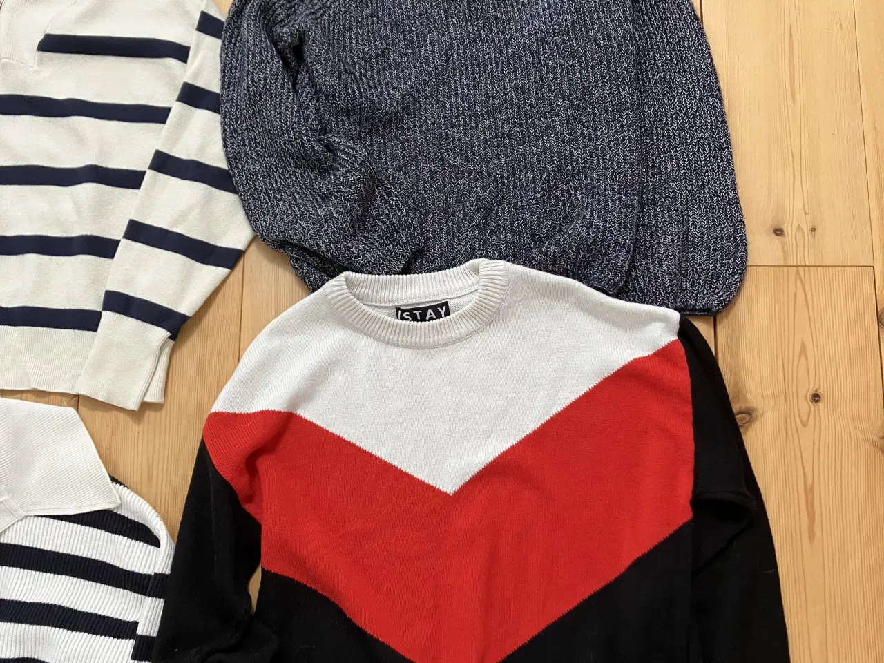 Billede 3 - 6 bluser / trøjer