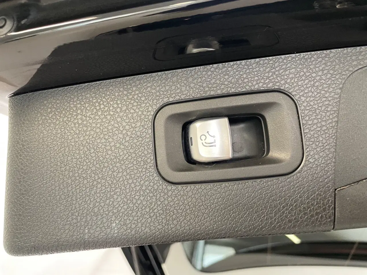 Billede 9 - Mercedes E300 de 2,0 stc. aut. 4Matic