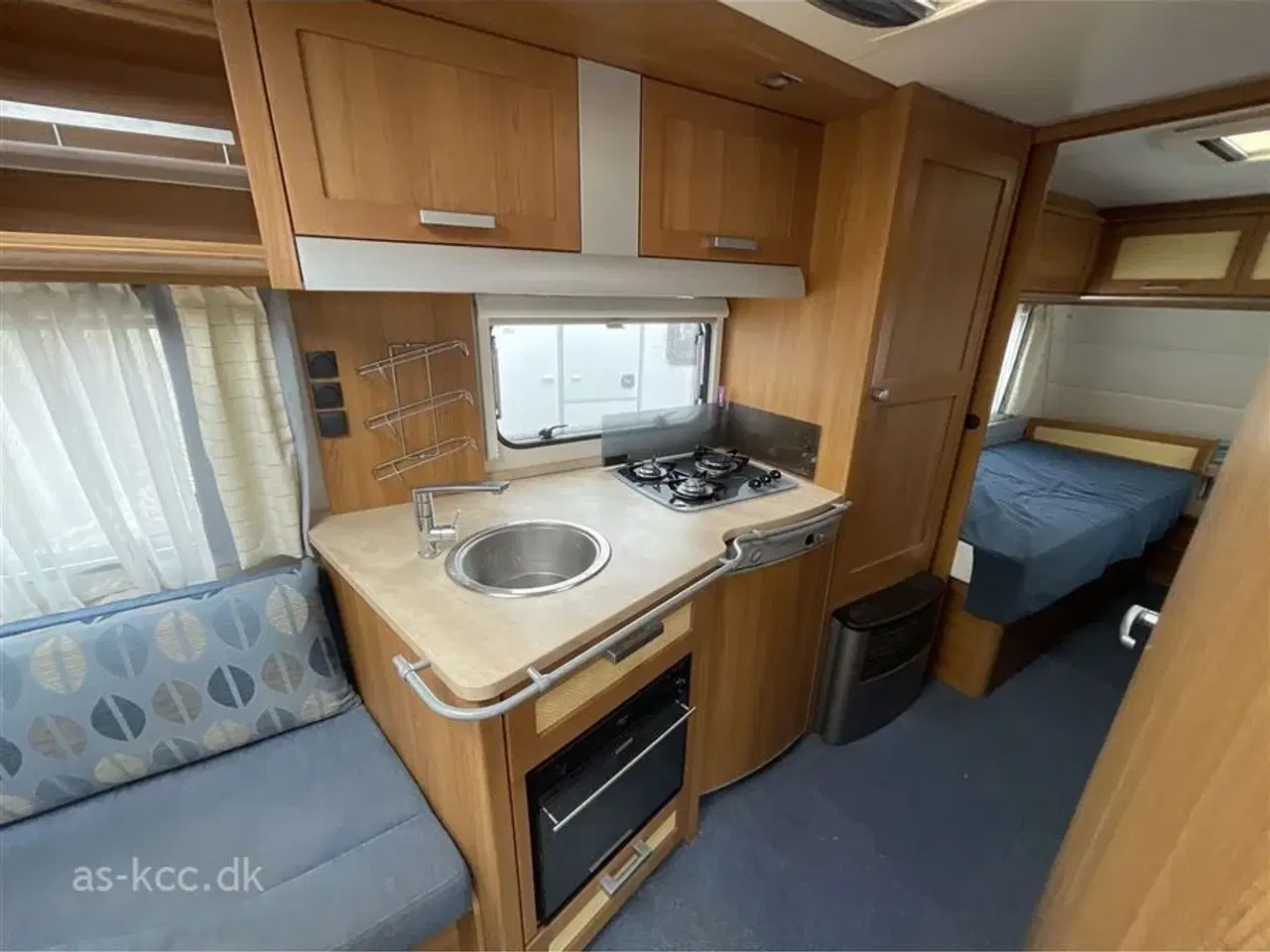 Billede 4 - 2010 - Knaus Azur 580 EU   Knaus Azur årg 2010 4 sovepladser 5 siddepladser, Isabella Commodore 2010.