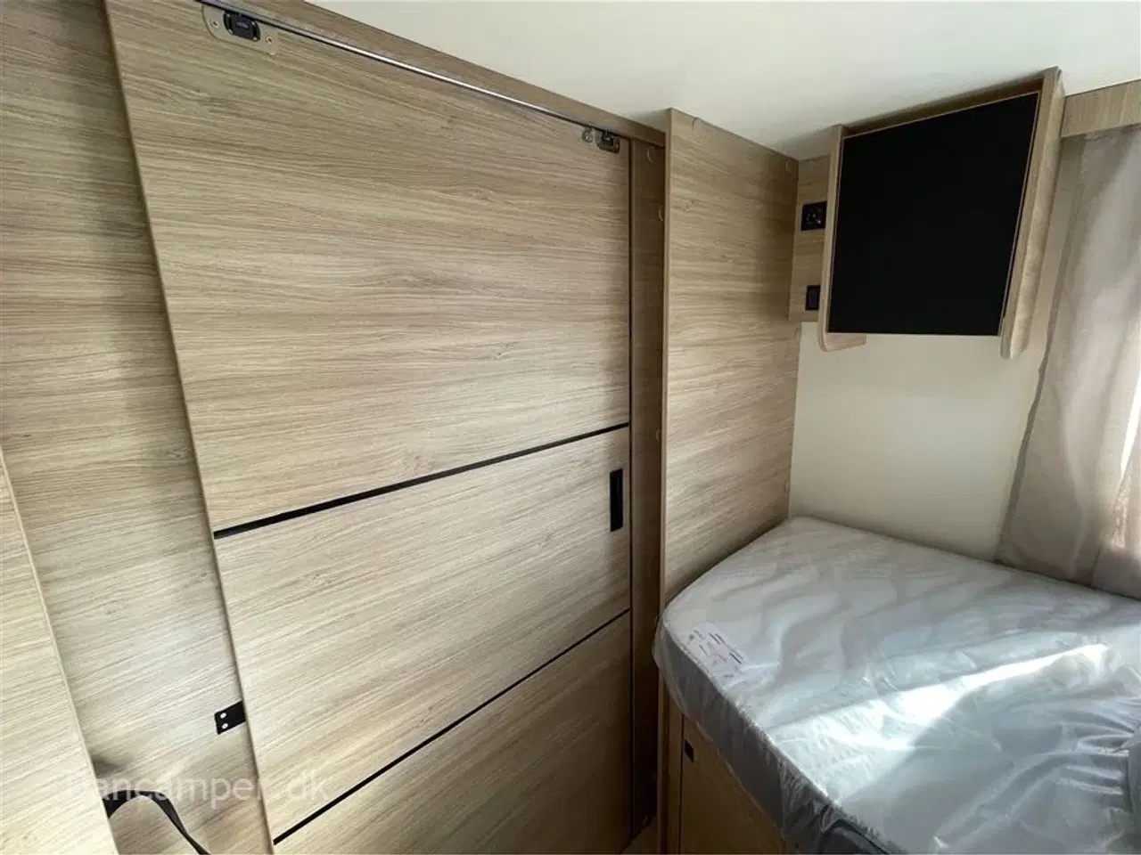 Billede 29 - 2026 - Chausson Fuldintegreret Chausson 7057 Titanium Line, 180 Hk og 8 trins automatgear, 4,4T heavy chassis