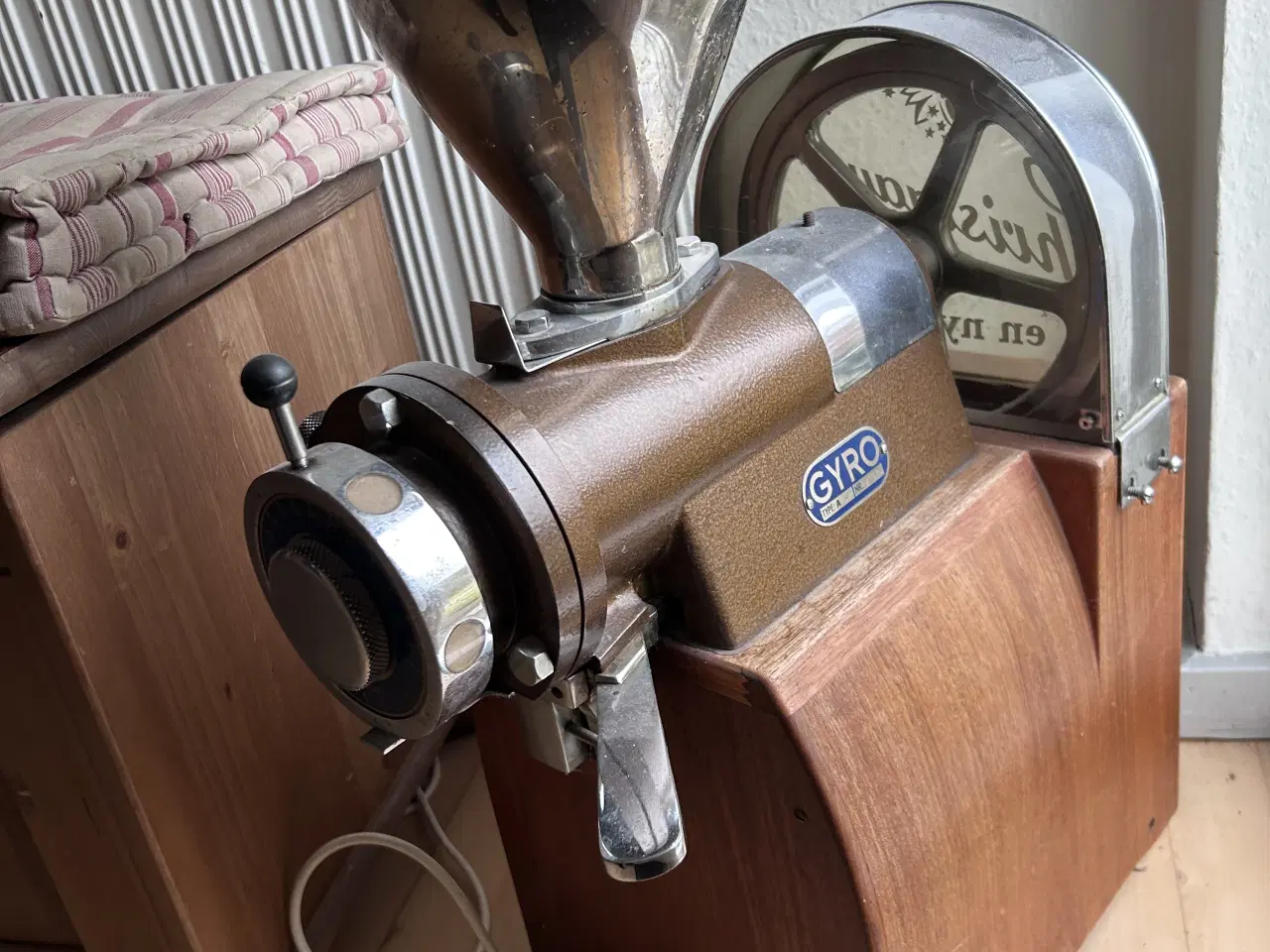 Billede 1 - Kaffekværn Gyro - retro