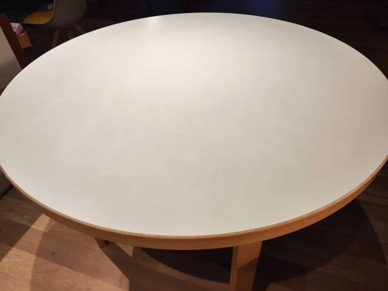 Billede 2 - Alvar Aalto Bord, 99 cm. I diameter.