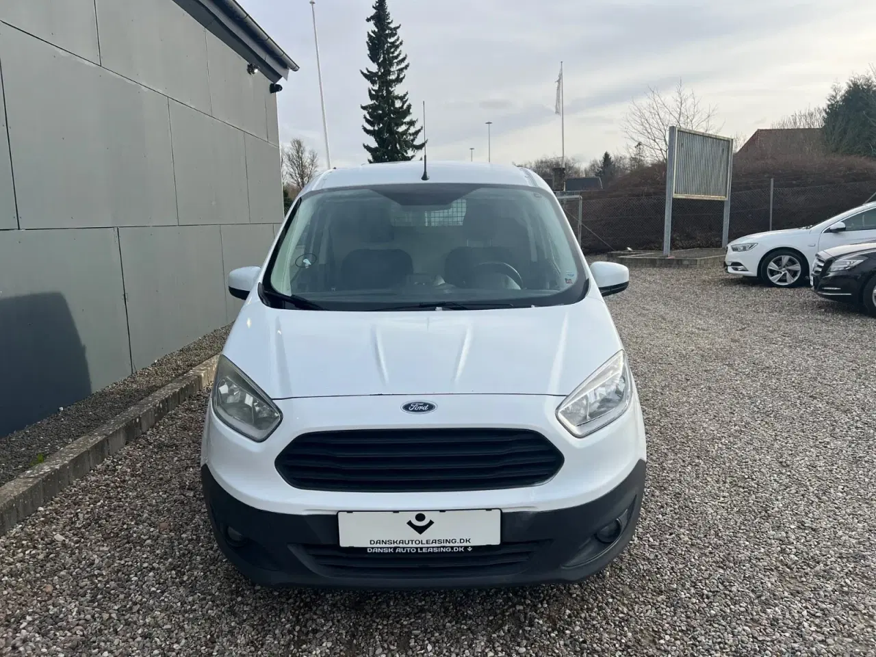 Billede 2 - Ford Transit Courier 1,6 TDCi 95 Ambiente Van
