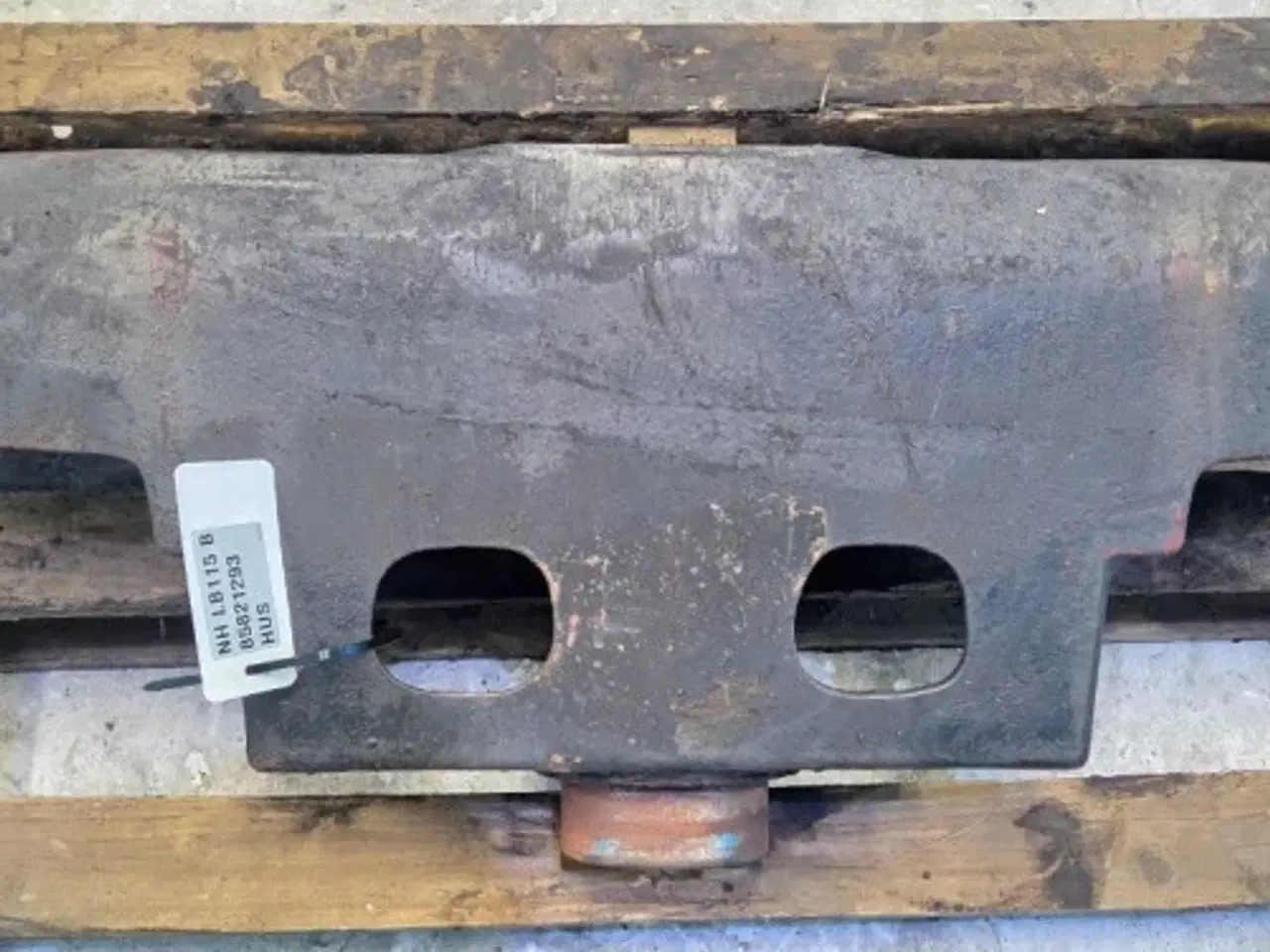 Billede 6 - New Holland LB115B Foraksel Hus 85821293