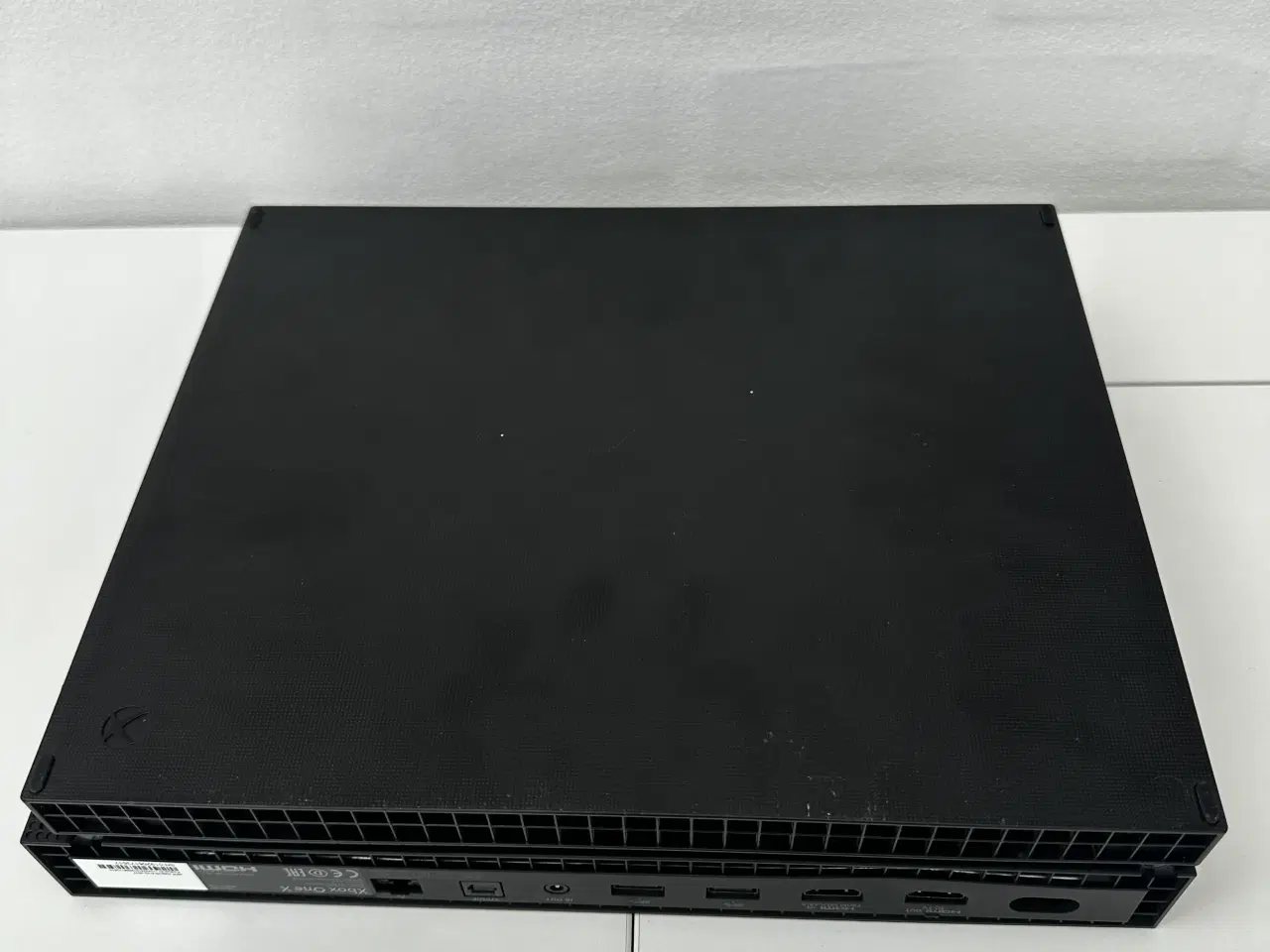 Billede 3 - Xbox One X 4K 1TB sæt(Perfekt stand)
