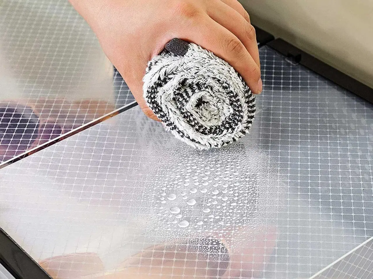 Billede 6 - Skobokse stabelbare 18 stk., gennemsigtige med frontlåge, foldbare, passer op til UK str. 10,5, sort/transparent