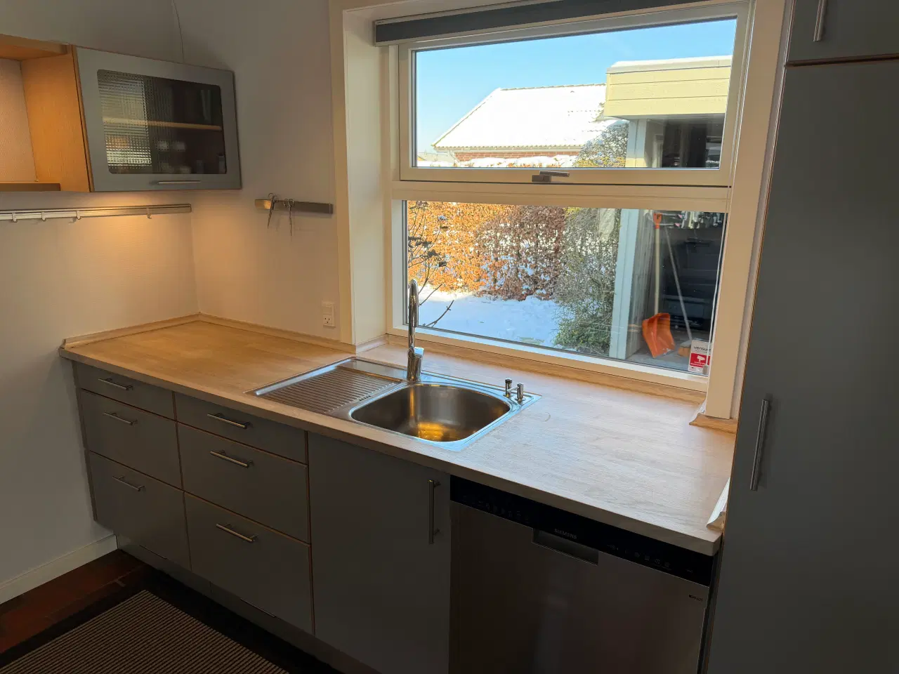 Billede 15 - Invita køkken i gråt laminat