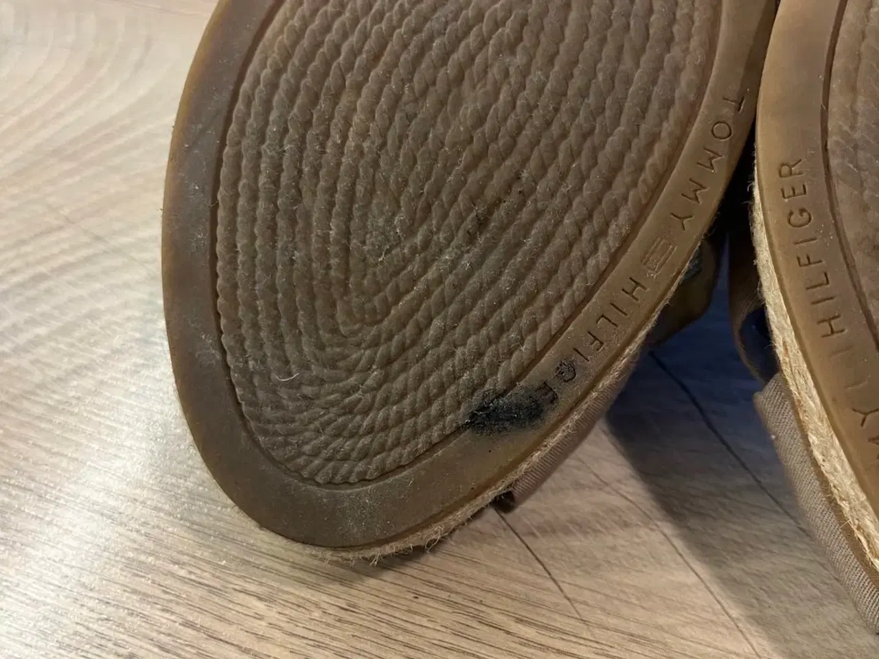 Billede 5 - Beige/sandfarvet Tommy Hilfiger Iconic Elba