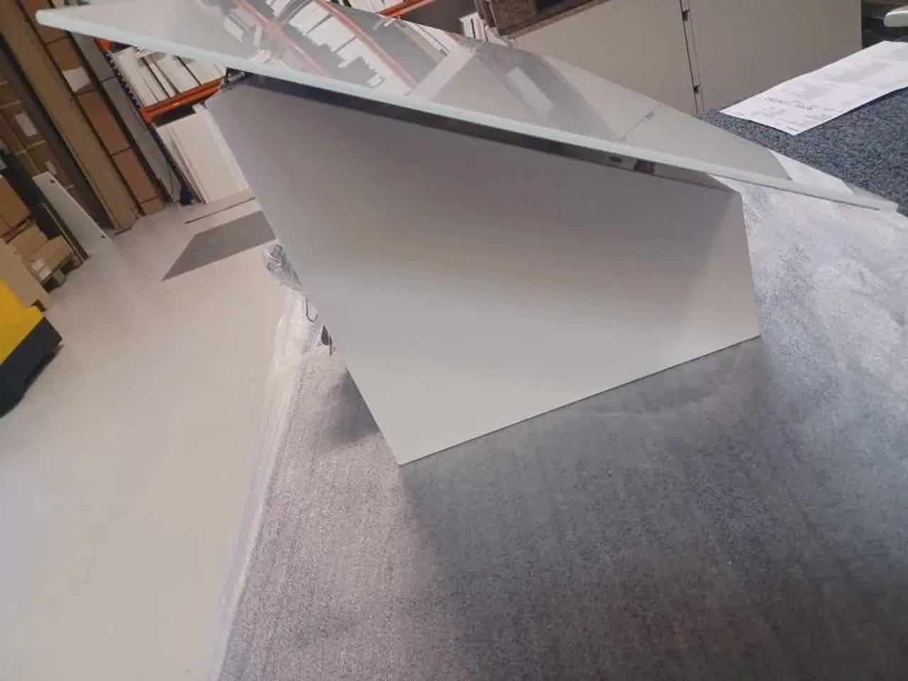 Billede 2 - Fed skråtstillet emhætte ea Eico 