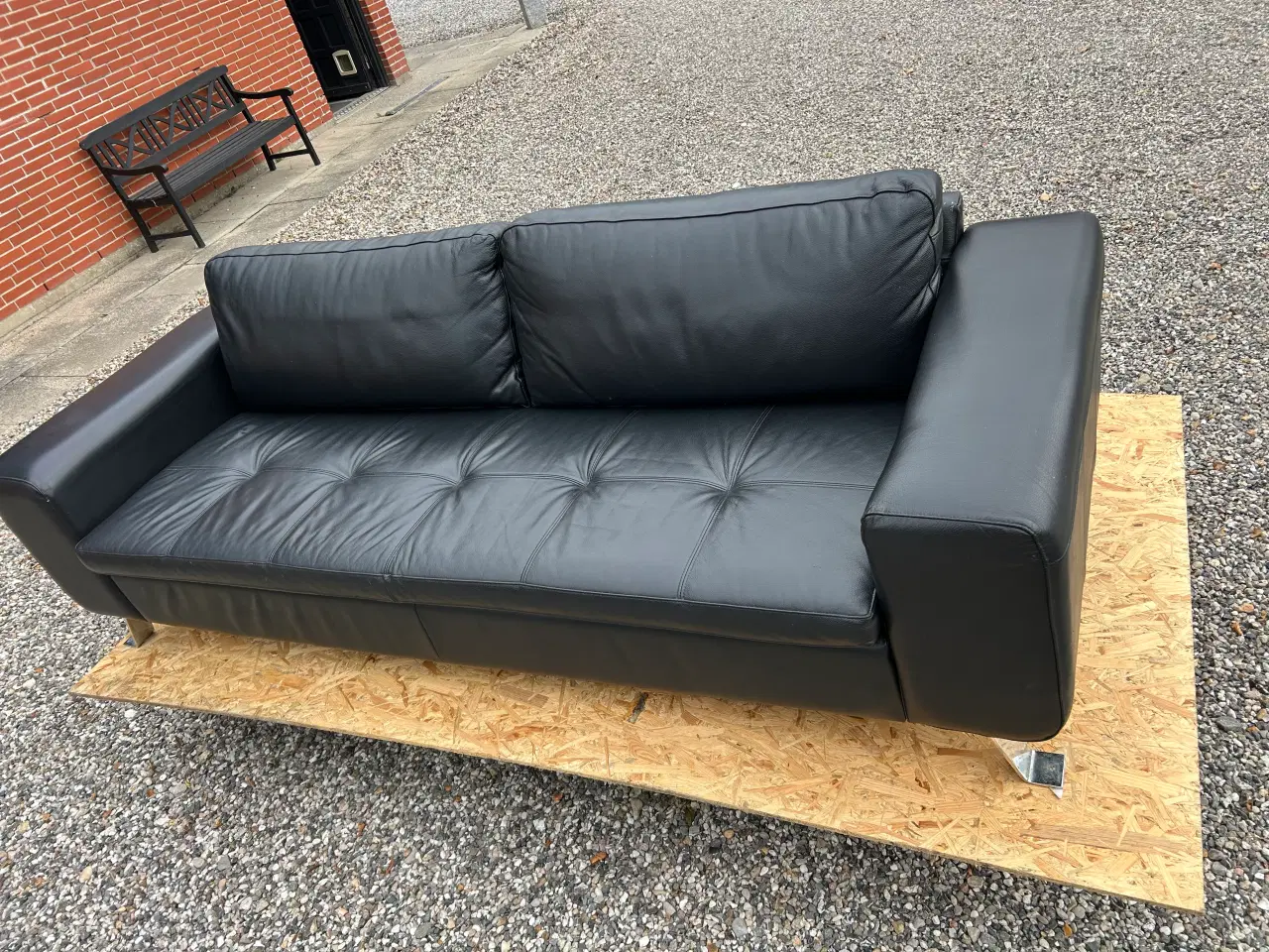 Billede 4 - Super lækker sort 3. pers læder sofa