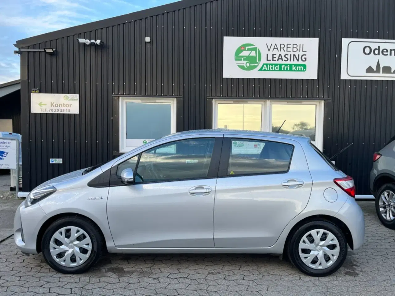 Billede 1 - Toyota Yaris 1,5 Hybrid H1 e-CVT Van