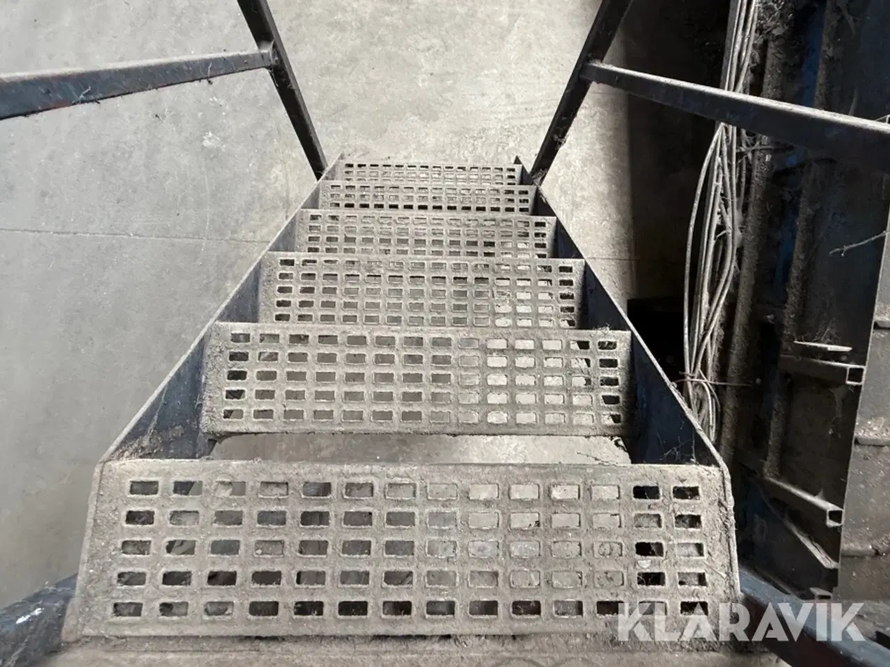 Billede 10 - Trappe med platform