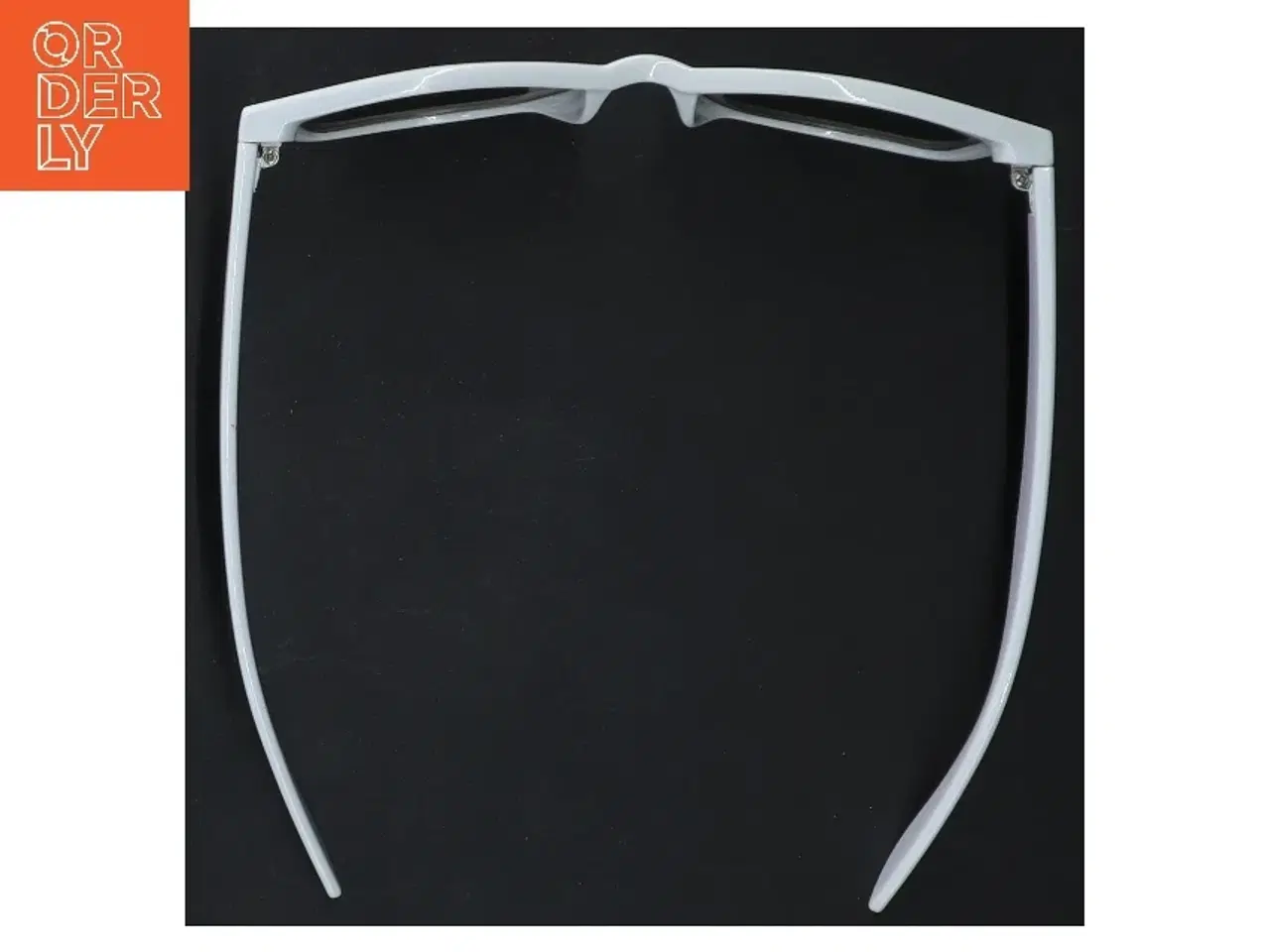 Billede 4 - fra The Hangout (str. 14, cm)