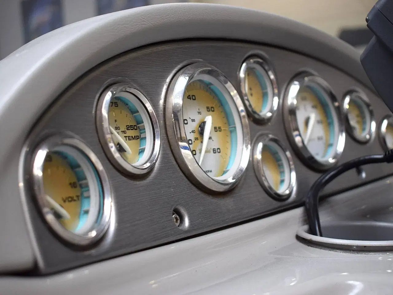 Billede 19 - Bayliner Capri 212 - Mercruiser 4,3 MPI/Udstyr