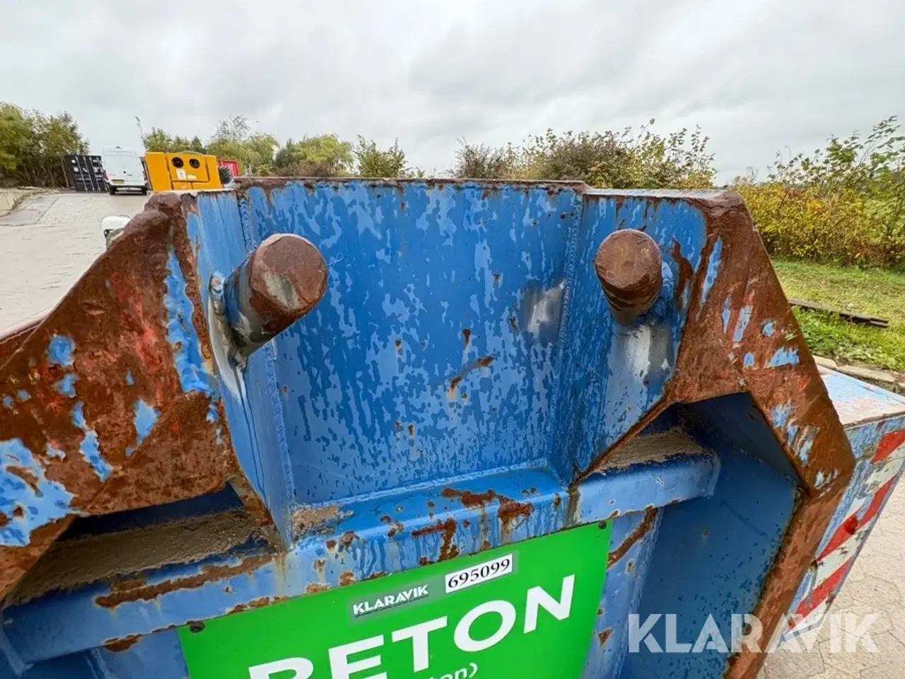 Billede 9 - Åben container med byggematerialer