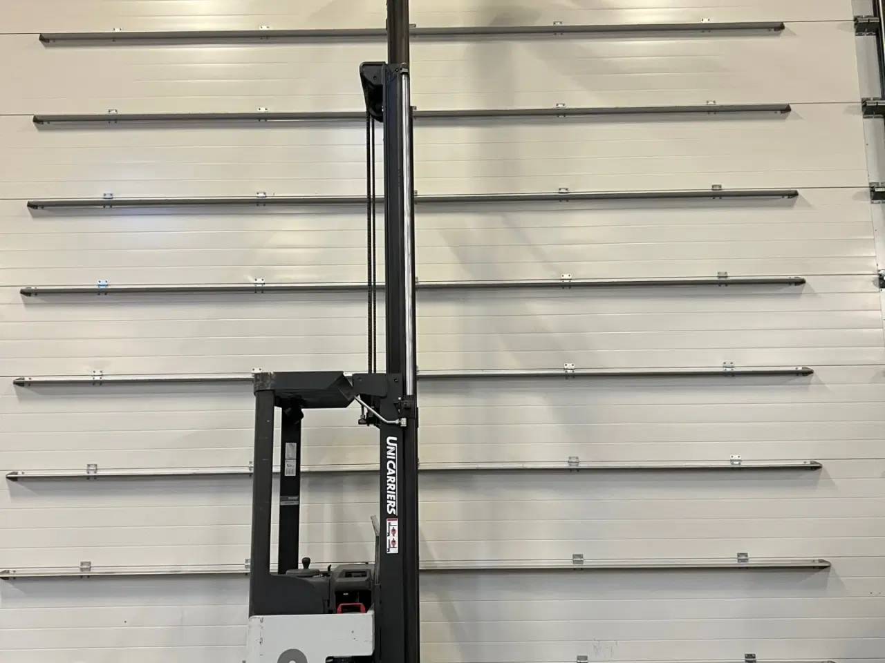 Billede 3 - Stå ind stabler. Årgang 2017. Perfekt stand. 540 c