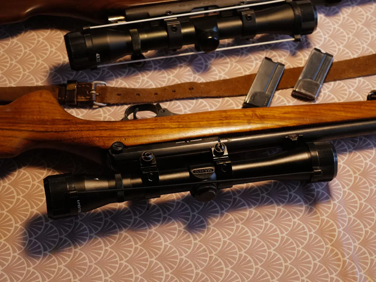 Billede 3 - To Salonrifler sælges samlet eller enkeltvis.