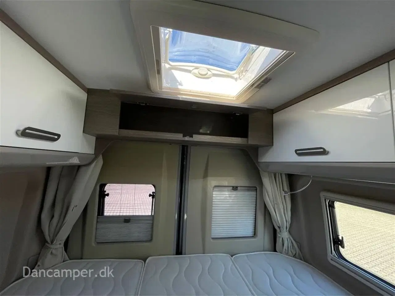 Billede 26 - 2022 - Chausson Premium Road Line   Kommissionsbil!  Speciallakering, 9 trins automatgear, 160 Hk,  træk og skyroof