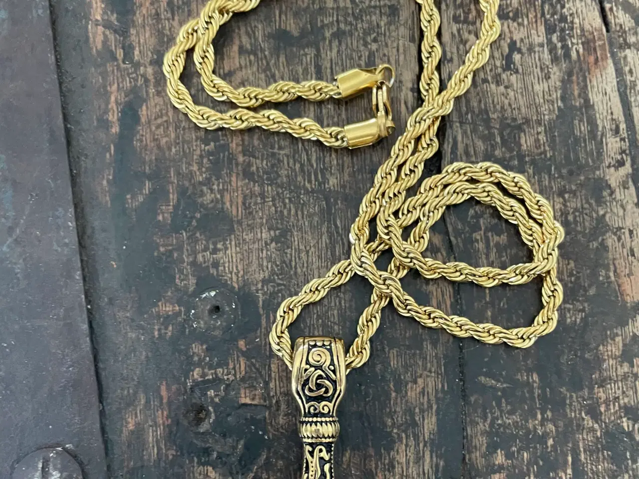 Billede 1 - 4mm Goldfilled rope chain med Thors hammer