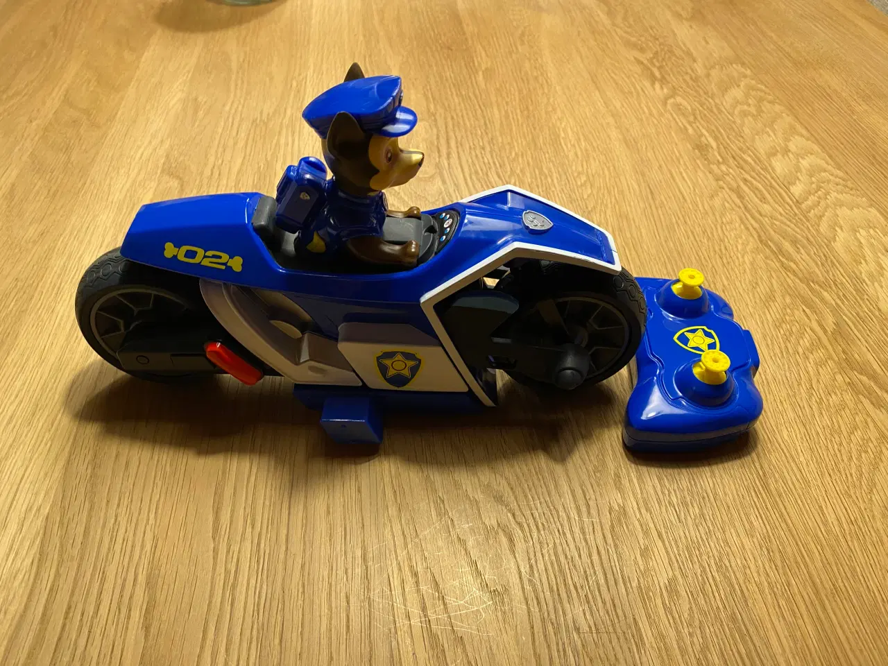 Billede 1 - Paw patrol stor motorcykel med fjernbetjening 