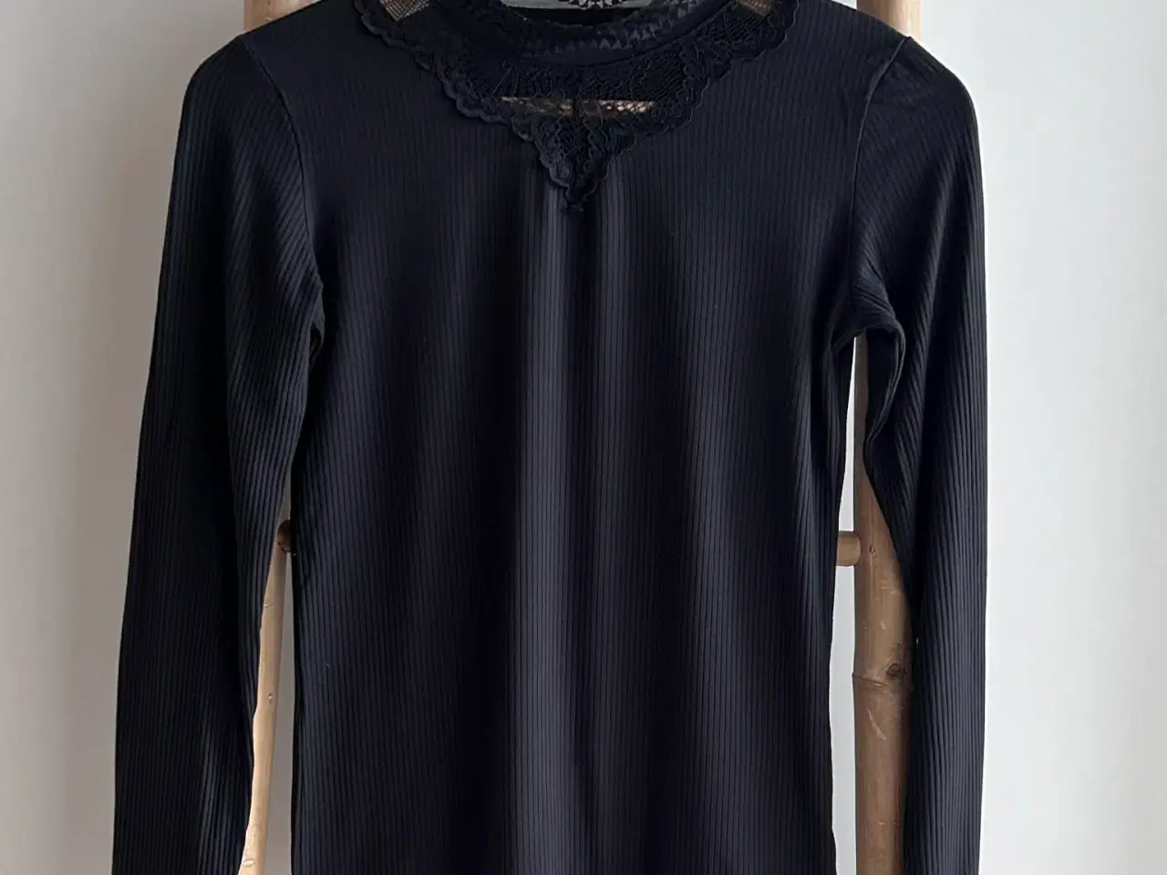 Billede 1 - VRS bluse, str. 158-164 / 12-14 år