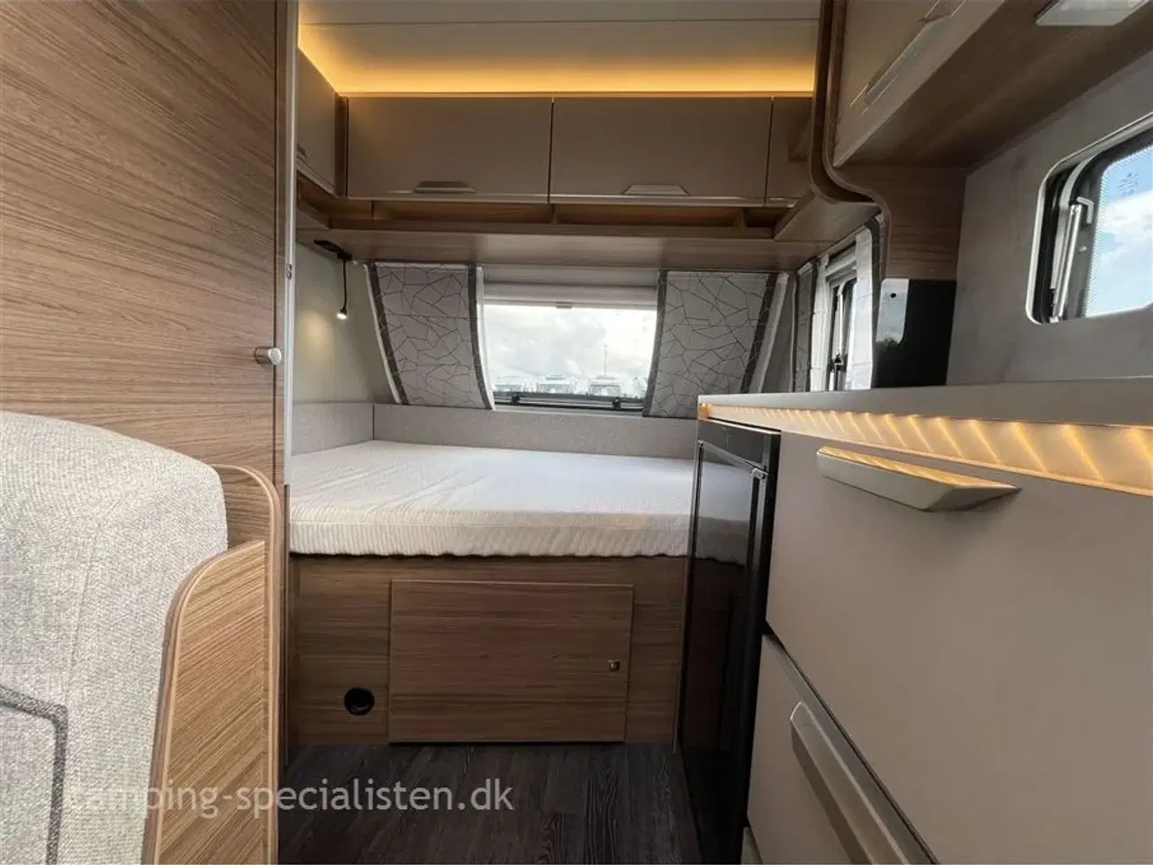 Billede 9 - 2022 - Knaus Sport 400 QD    Knaus Sport 400 QD med en del udstyr model 2022  - Se den hos Camping-Specialisten.dk