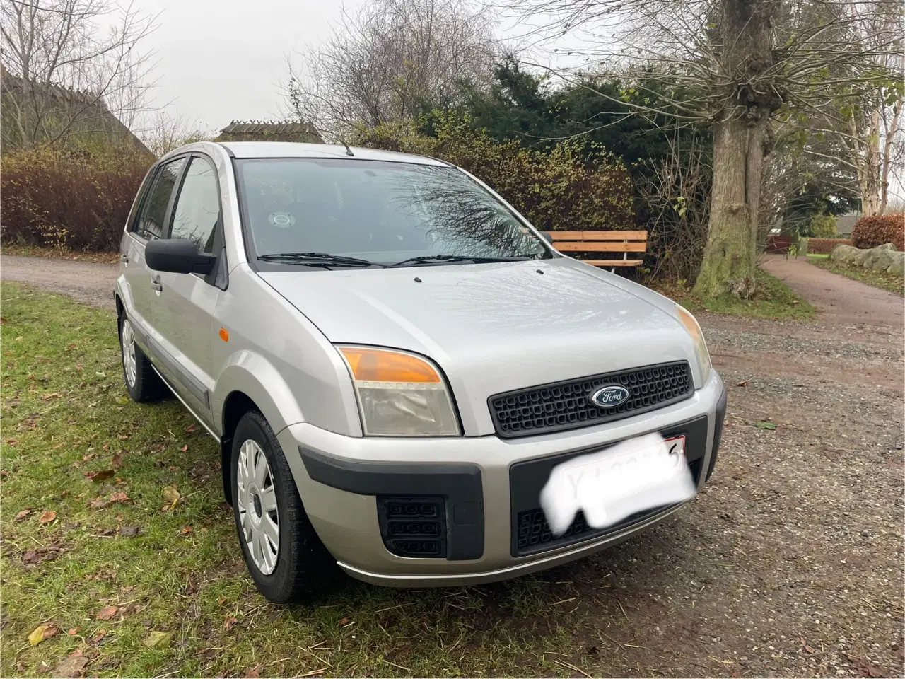 Billede 2 - Billig bil med et år til syn