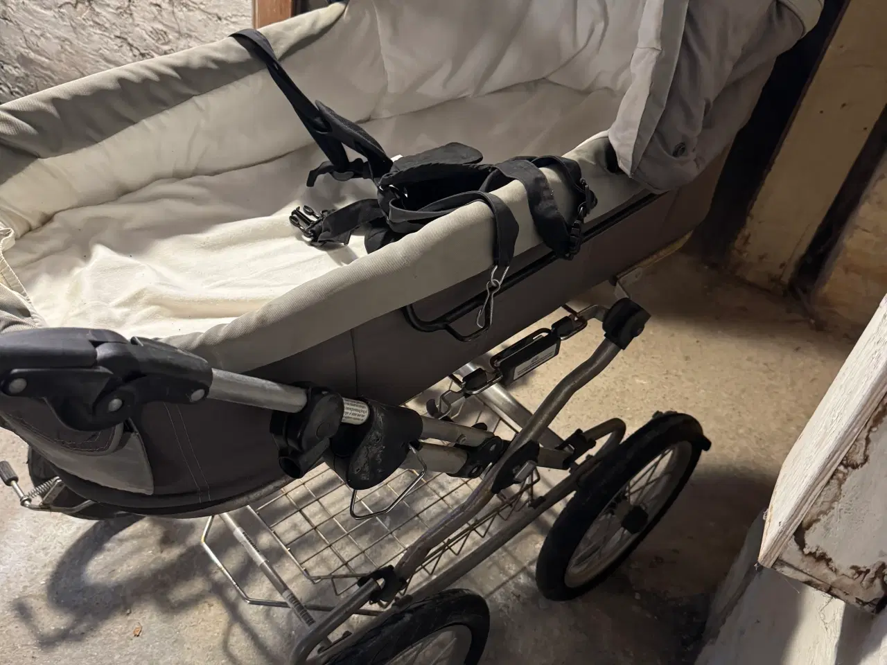 Billede 2 - Barnevogn ekstra lang. 