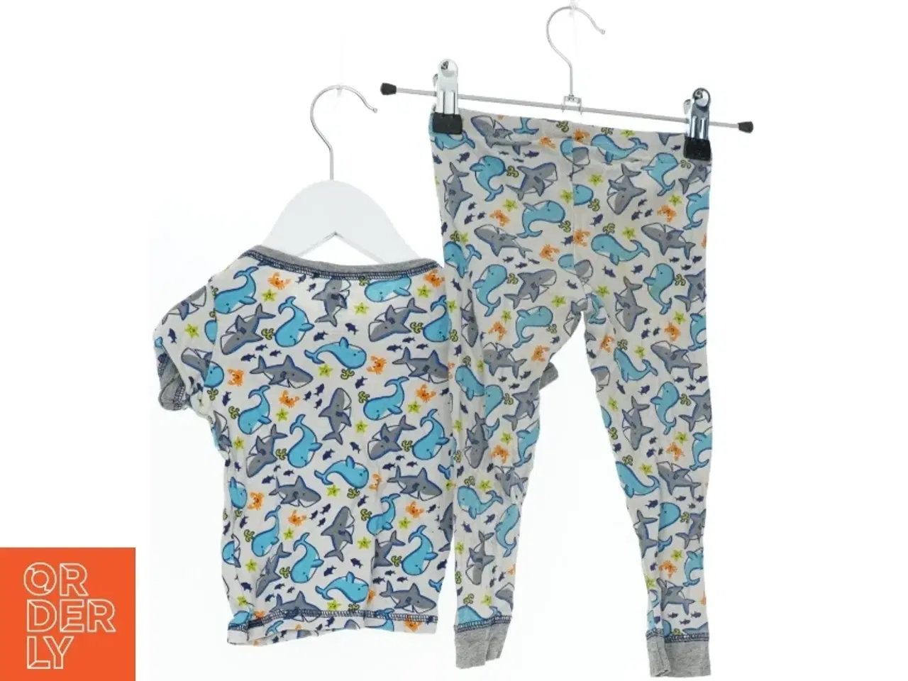 Billede 2 - Sæt med T-shirt og leggings med havdyr print fra Only (str. 92)