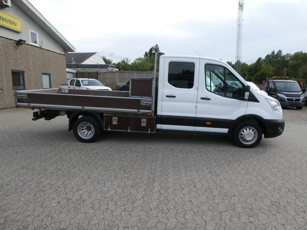 Billede 15 - Ford Transit 470 L4 Chassis 2,0 TDCi 170 Mandskabsvogn m/lad RWD