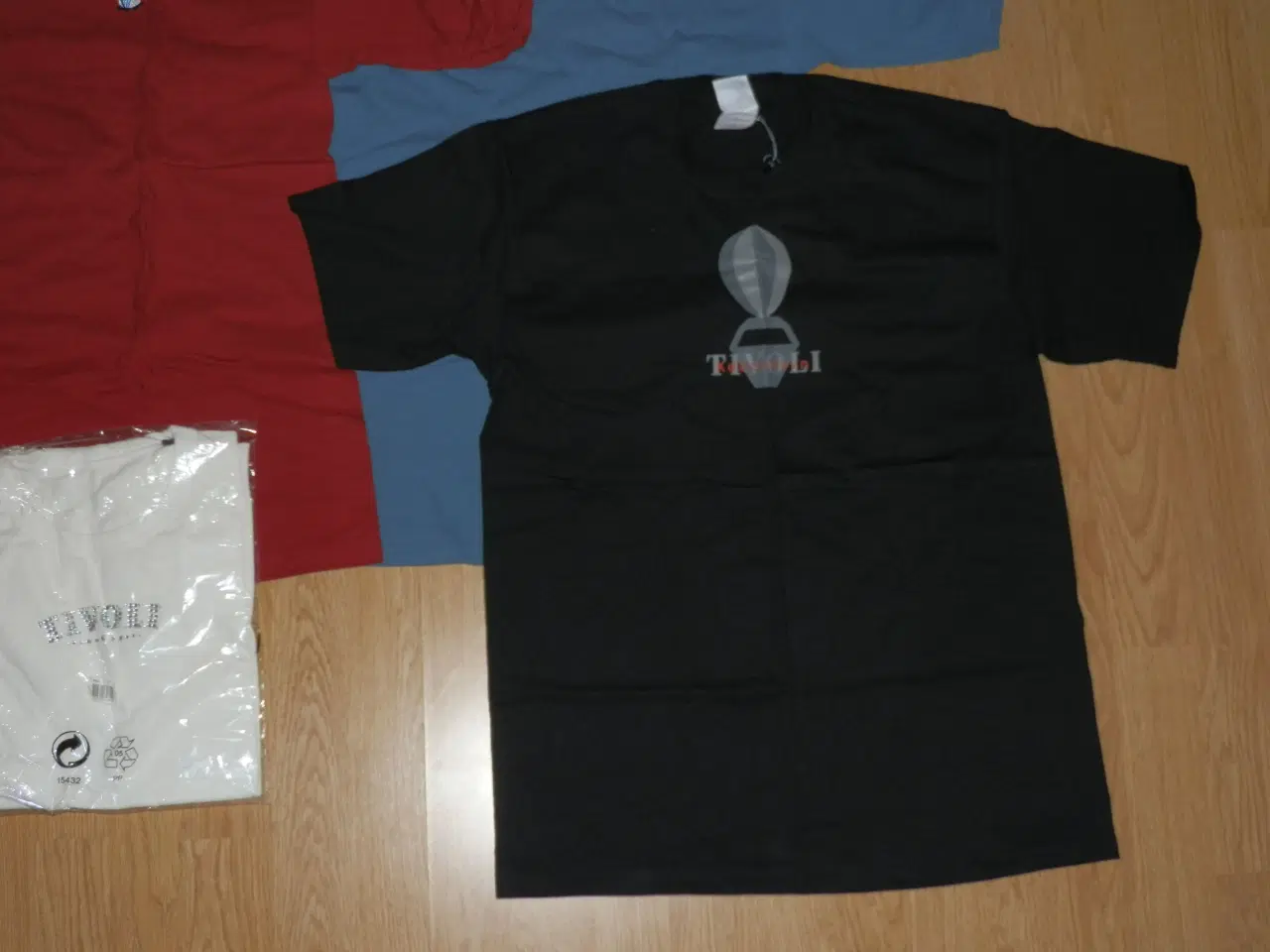 Billede 6 - Nye Tivoli Polotrøjer og T-shirt 