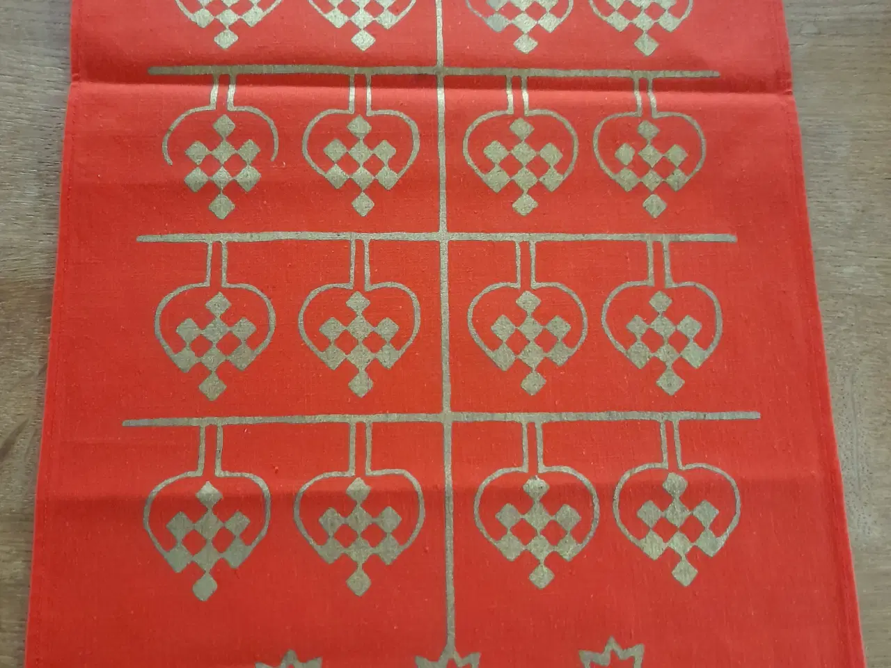 Billede 3 - Retro juleløber med flettede hjerter.